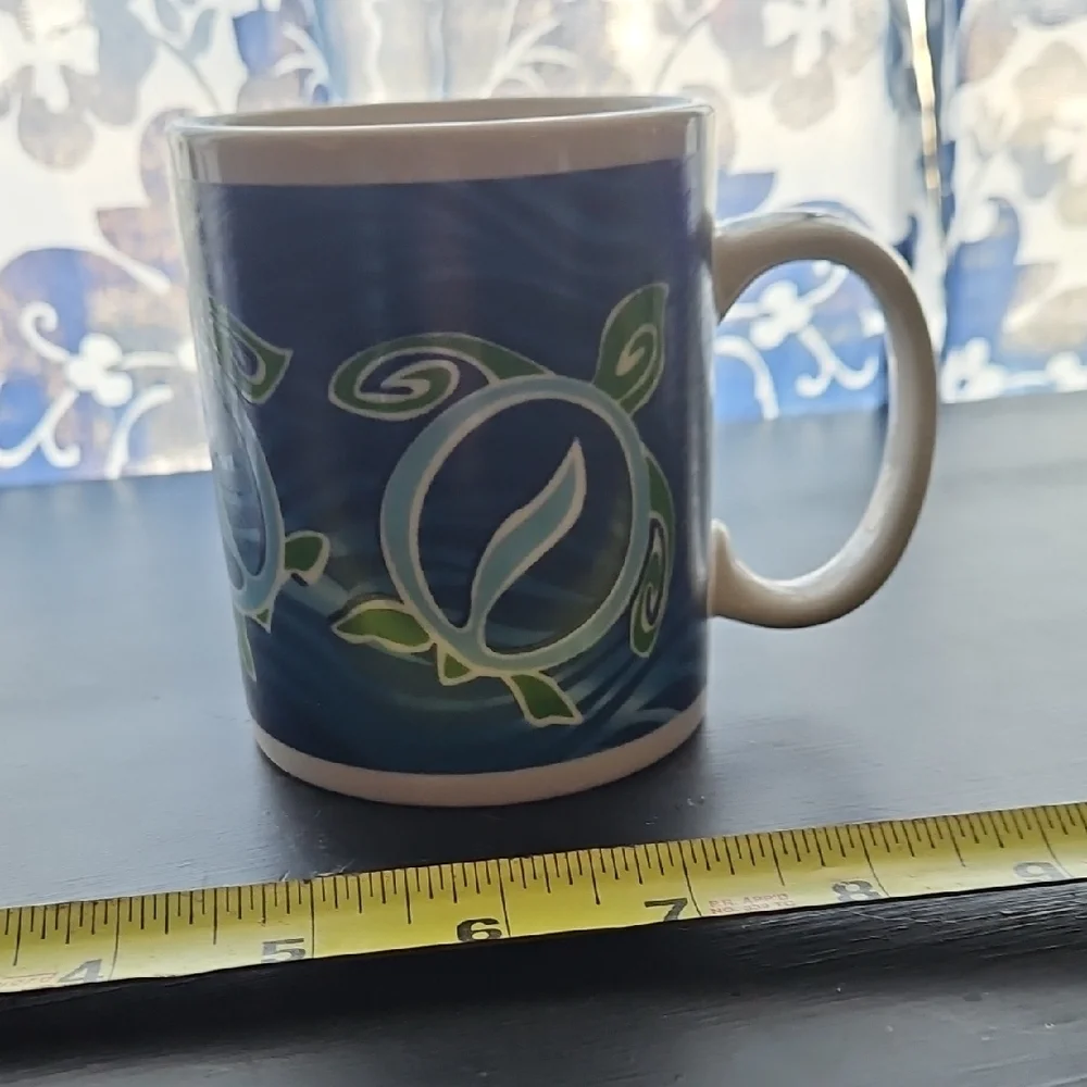 Oceanic Turtle Design Mug - Picture 3 of 8